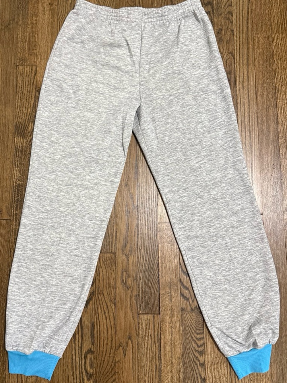 Rare vintage Adidas joggers from the late 80s to early 90s, made in HK. Size M